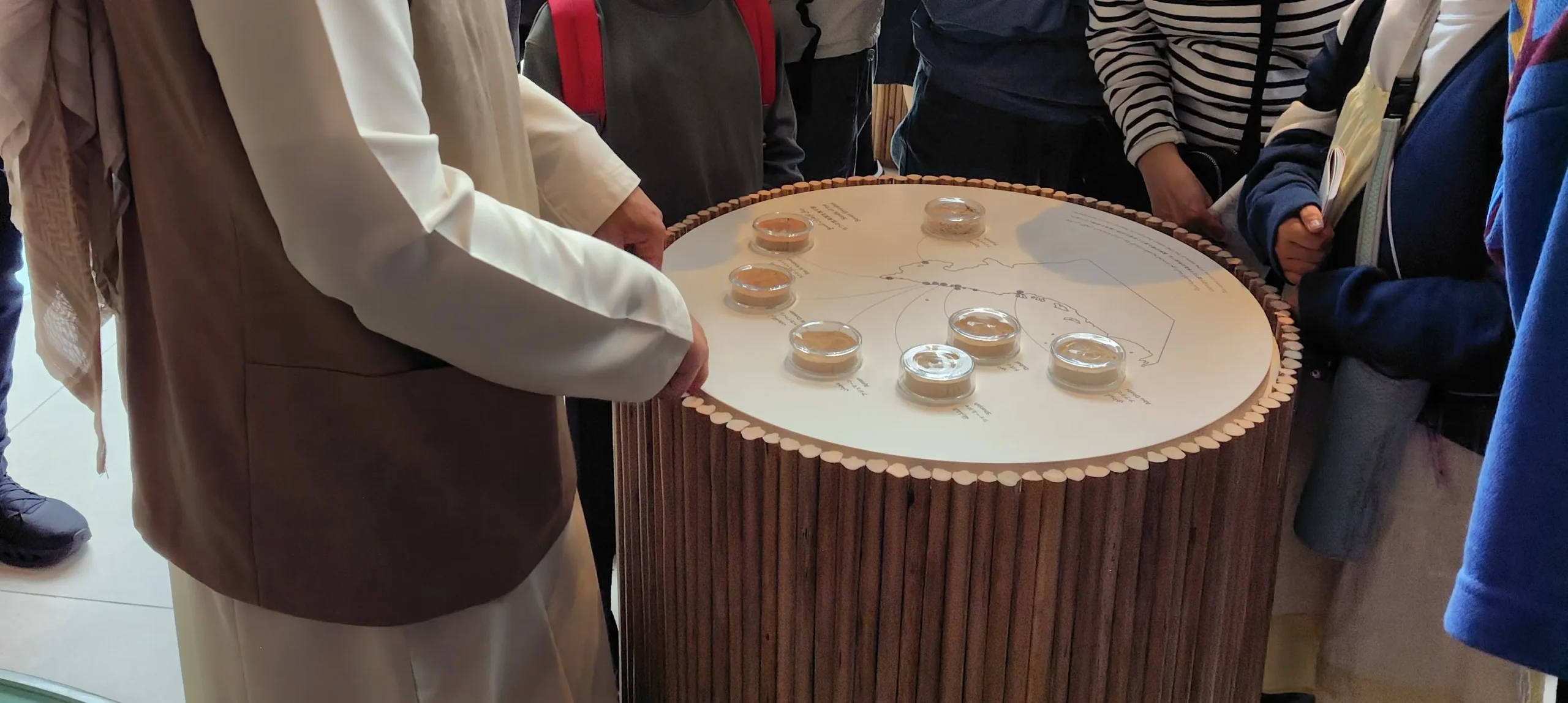 UAEパビリオンの砂漠の解説